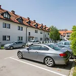 Contemporary 1-Bedroom Apartment In Trnovo