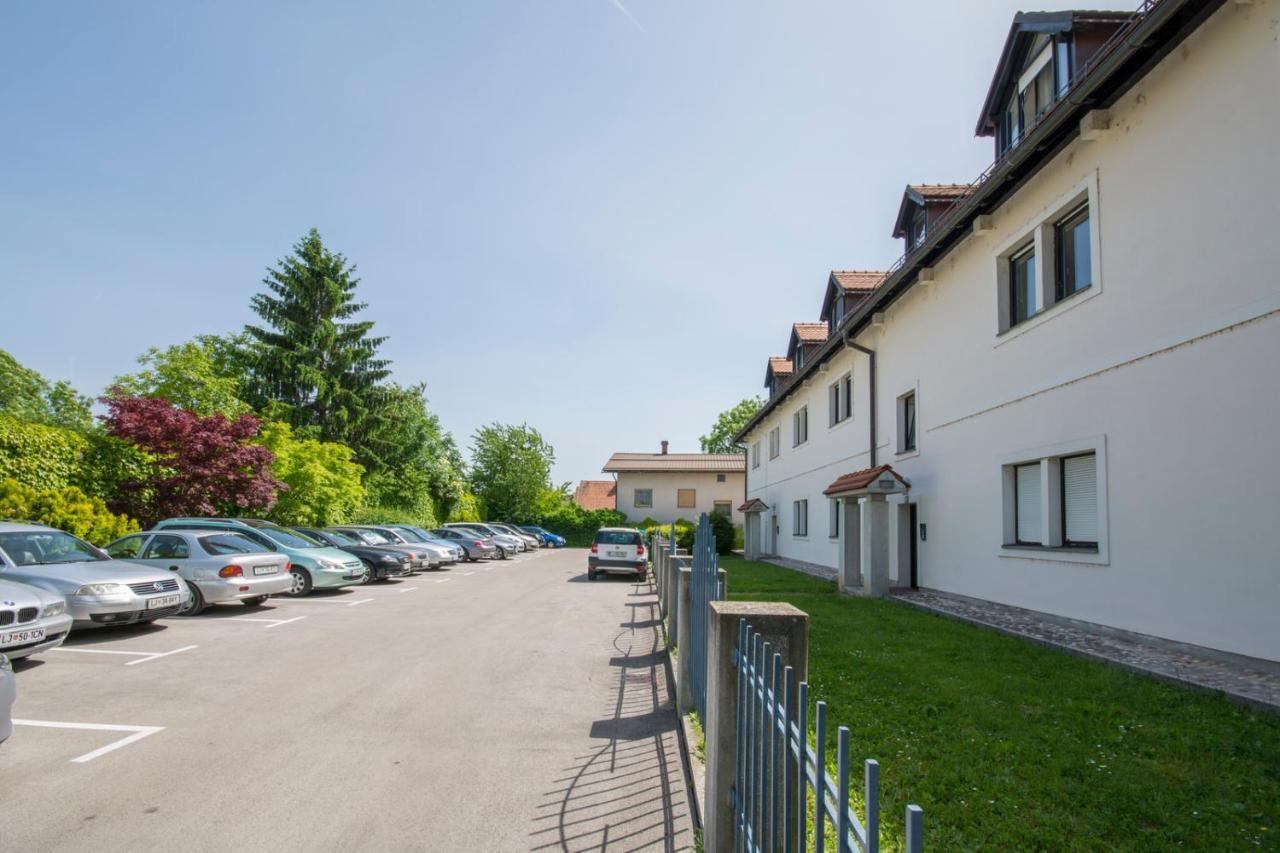 Contemporary 1-bedroom In Trnovo Apartma Ljubljana