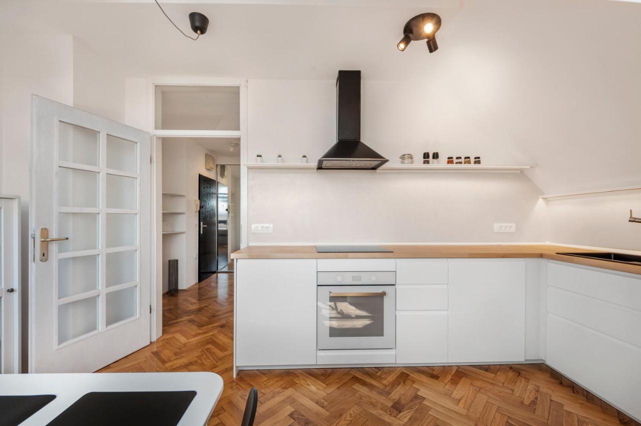 Apartma Contemporary 1-bedroom In Trnovo